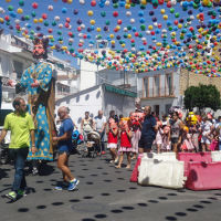 El pasacalles, a su paso por la plaza de la Estrella.