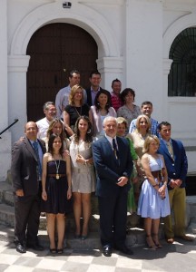Los concejales de la nueva corporación de Ubrique, en la escalinata del Ayuntamiento.