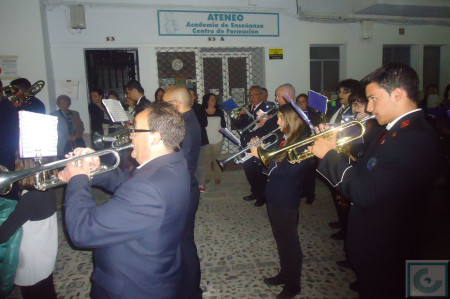 La Agrupación Musical Ubriqueña, por la calle Toledo.