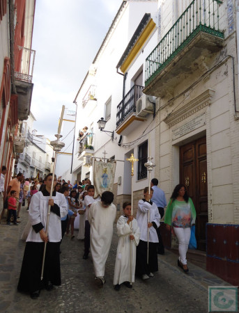 La procesión, a la altura de la casa donde vivió el Beato Diego José de Cádiz