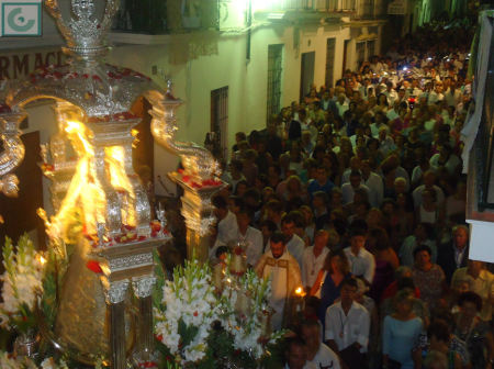 La procesión de la patrona, por el casco antiguo.