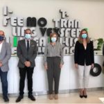 La delegada del Gobierno y la alcaldesa, en el Centro Tecnológico de la Piel.