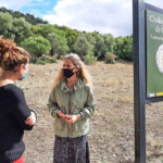 La delegada de la Junta, en el yacimiento de Ocuri.