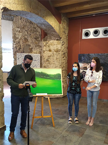 Javier Jiménez Galván gana el LVI certamen local de pintura Villa de Ubrique